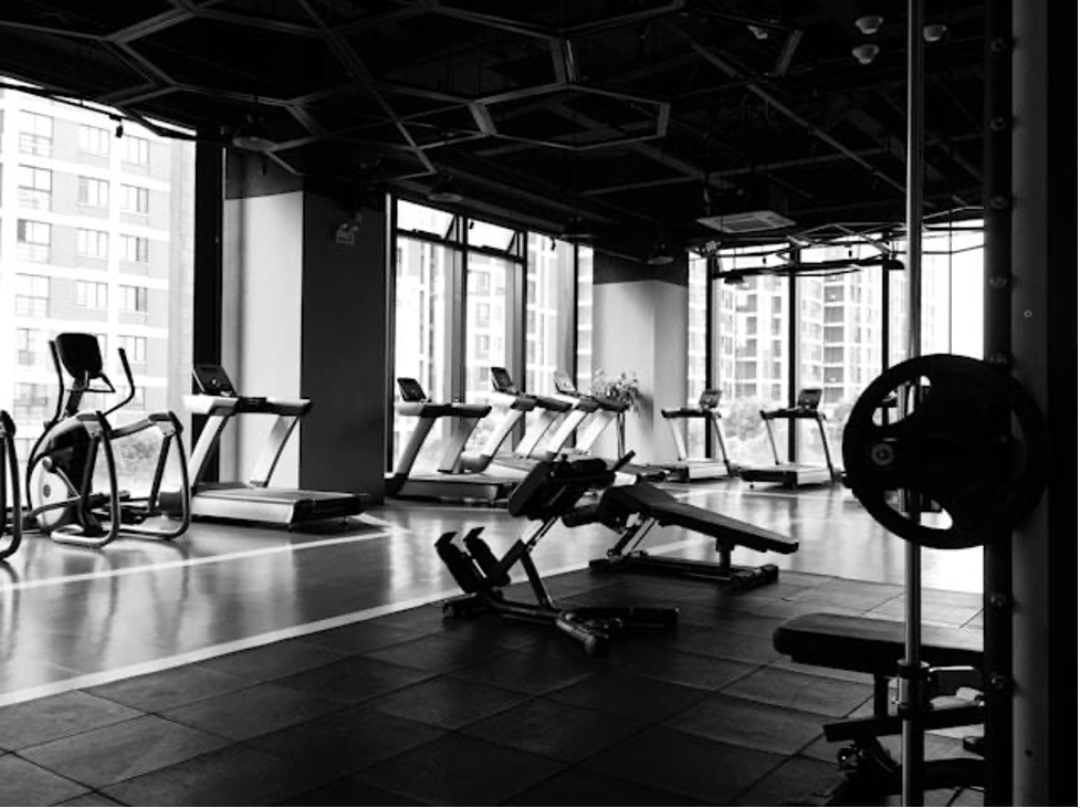 Picture of a gym where you can experience the benefits of working as a fitness trainer in Dubai